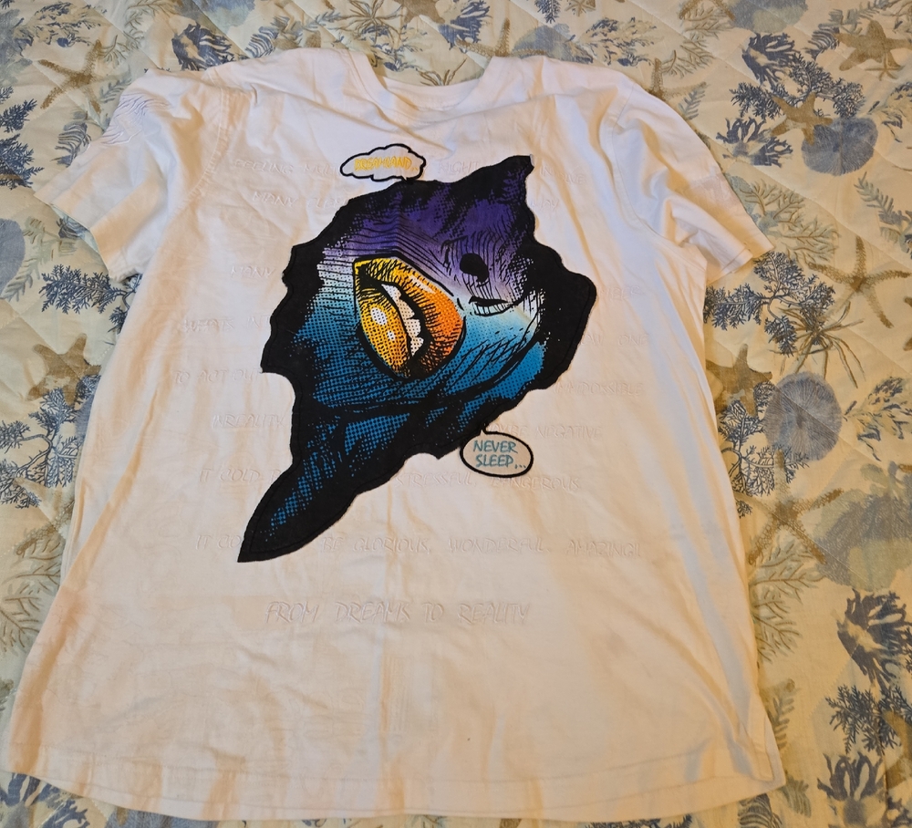Dreamland Never Sleep Graphic Tee‎ - White